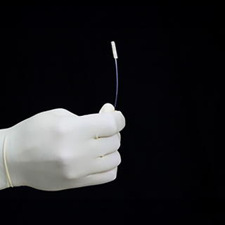 EndoSwab® 2 mm – wymazówka do kontroli czystości endoskopów i instrumentów wielokrotnego użytku (100 szt.) - obrazek 2